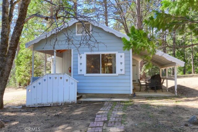 2701 Spelt, Yosemite, CA 95389