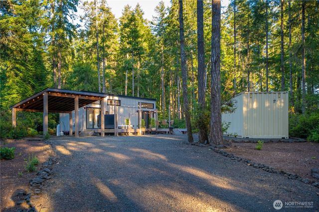 1431 E Phillips Lake Loop Road, Shelton, WA 98584