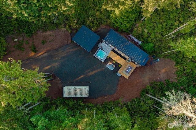 1431 E Phillips Lake Loop Road, Shelton, WA 98584