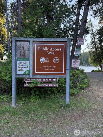 1431 E Phillips Lake Loop Road, Shelton, WA 98584