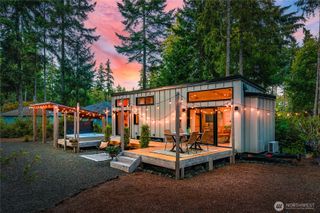 1431 E Phillips Lake Loop Road, Shelton, WA 98584