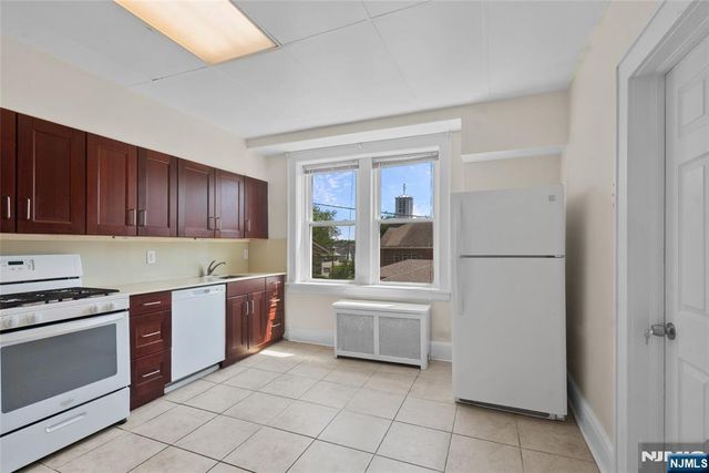 60-62 Elmwood Avenue, Montclair, NJ 07042