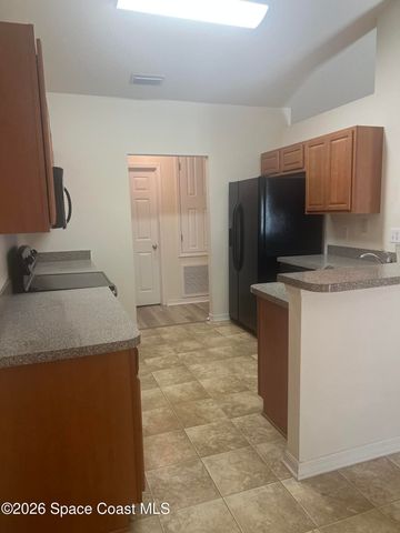 241 Paquita Circle SW, Palm Bay, FL 32908