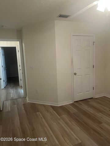 241 Paquita Circle SW, Palm Bay, FL 32908