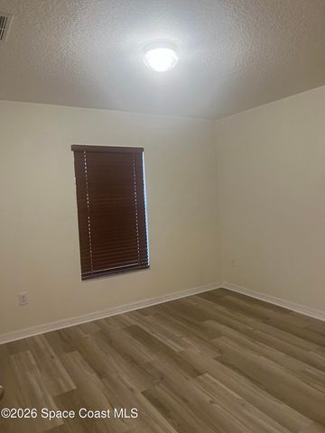 241 Paquita Circle SW, Palm Bay, FL 32908