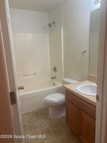 241 Paquita Circle SW, Palm Bay, FL 32908