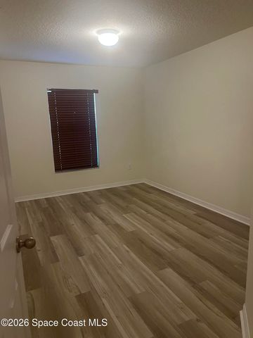 241 Paquita Circle SW, Palm Bay, FL 32908