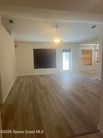 241 Paquita Circle SW, Palm Bay, FL 32908