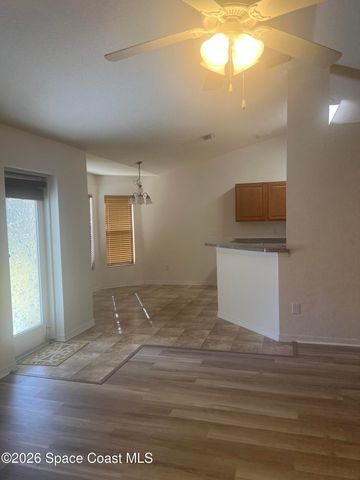 241 Paquita Circle SW, Palm Bay, FL 32908