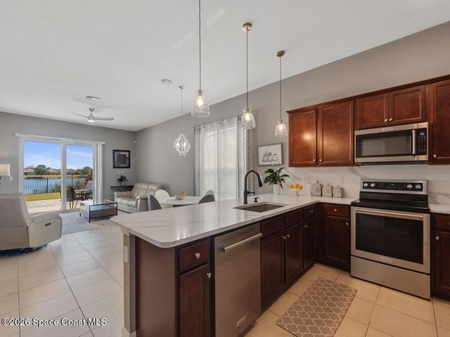 1804 Berkshire Circle SW, Vero Beach, FL 32968