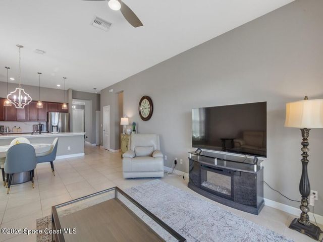 1804 Berkshire Circle SW, Vero Beach, FL 32968