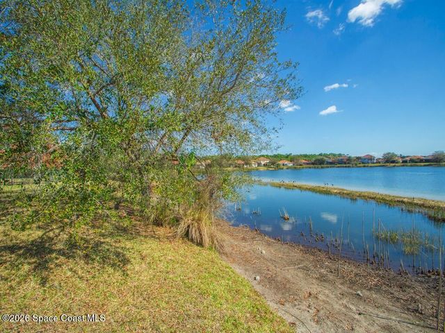 1804 Berkshire Circle SW, Vero Beach, FL 32968