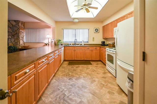 106 1ST STREET E 210, Tierra Verde, FL 33715