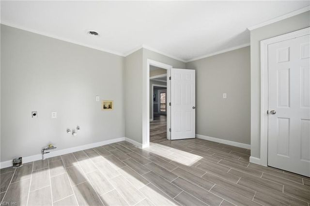 9 Rhodelia LN, Poquoson, VA 23662