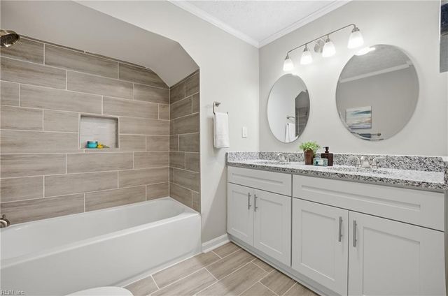 9 Rhodelia LN, Poquoson, VA 23662