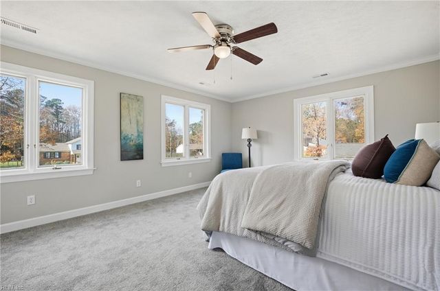 9 Rhodelia LN, Poquoson, VA 23662