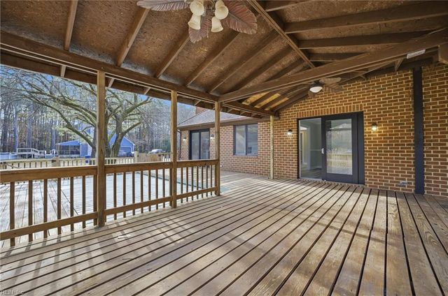 9 Rhodelia LN, Poquoson, VA 23662