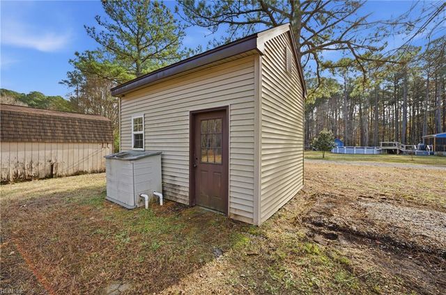 9 Rhodelia LN, Poquoson, VA 23662