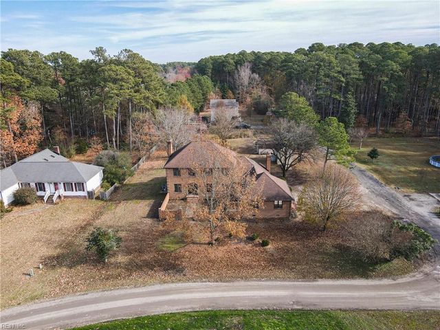 9 Rhodelia LN, Poquoson, VA 23662