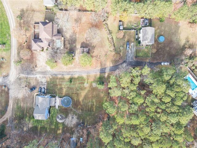9 Rhodelia LN, Poquoson, VA 23662