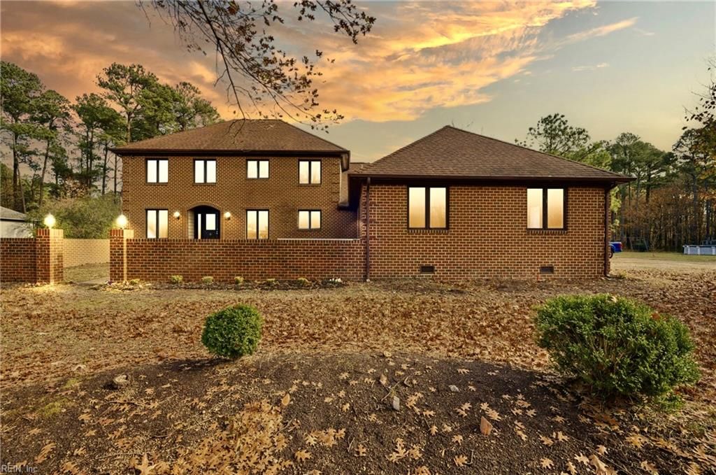 9 Rhodelia LN, Poquoson, VA 23662