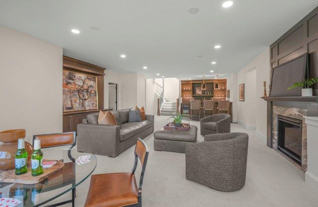 9414 Us-12, Independence, MN 55328