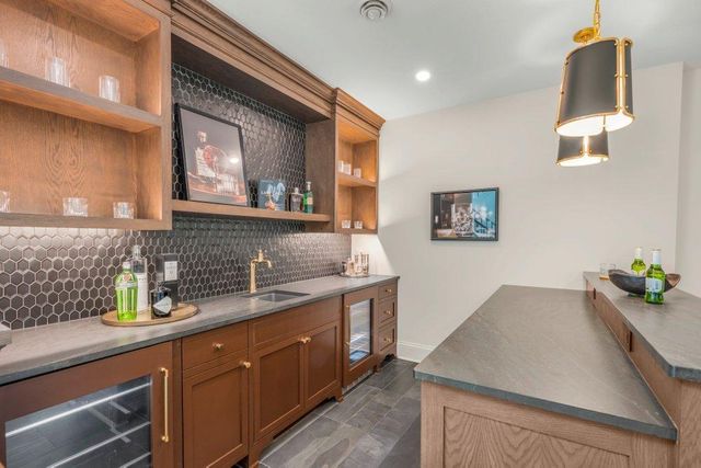 9414 Us-12, Independence, MN 55328