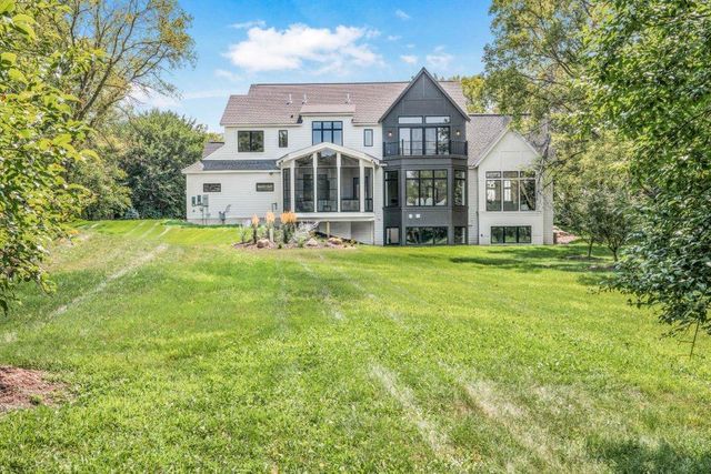 9414 Us-12, Independence, MN 55328