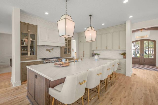 9414 Us-12, Independence, MN 55328