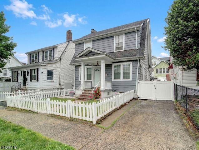 409 3Rd Ave West, Newark City, NJ 07107