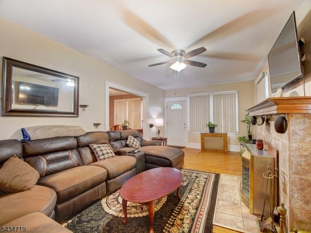 409 3Rd Ave West, Newark City, NJ 07107
