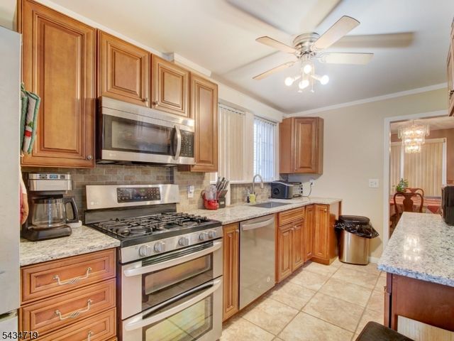 409 3Rd Ave West, Newark City, NJ 07107
