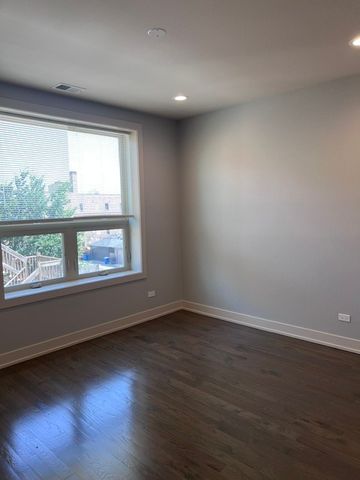1208 E 64th Street 2A, Chicago, IL 60637