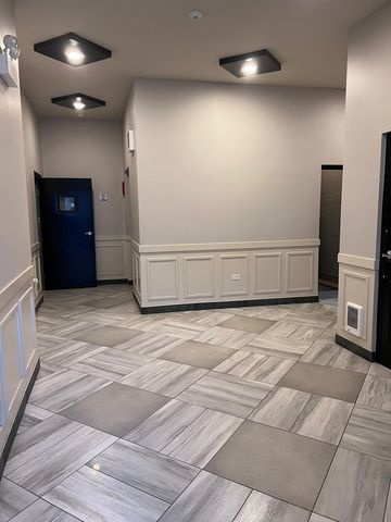 1208 E 64th Street 2A, Chicago, IL 60637