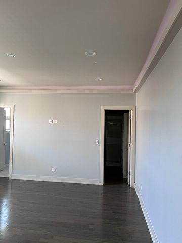 1208 E 64th Street 2A, Chicago, IL 60637