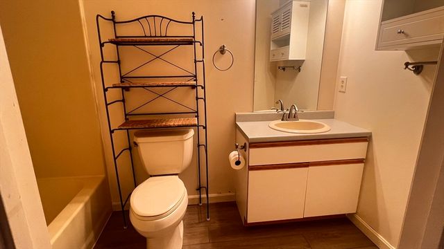 13 Dallas Dr 305, Dracut, MA 01826