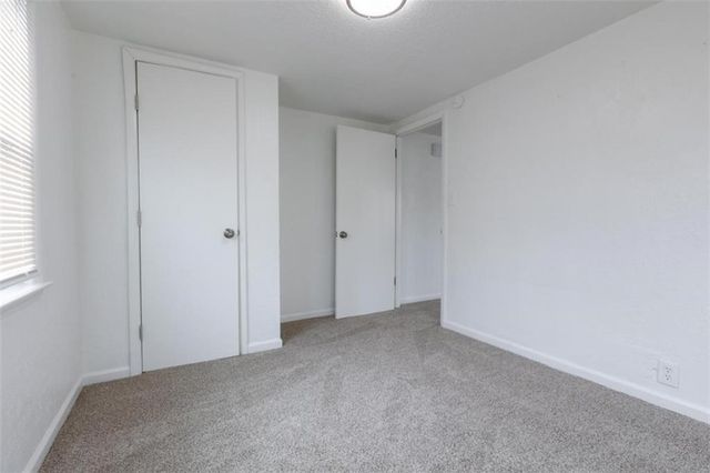 4420 N Jackson Avenue, Kansas City, MO 64117