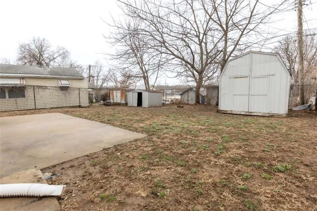 4420 N Jackson Avenue, Kansas City, MO 64117