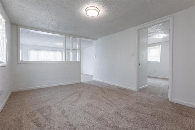 4420 N Jackson Avenue, Kansas City, MO 64117