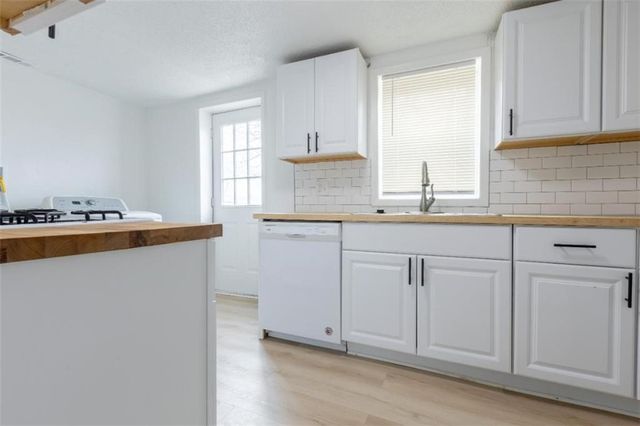 4420 N Jackson Avenue, Kansas City, MO 64117