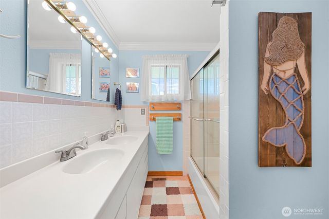 3962 Saltspring Drive, Ferndale, WA 98248