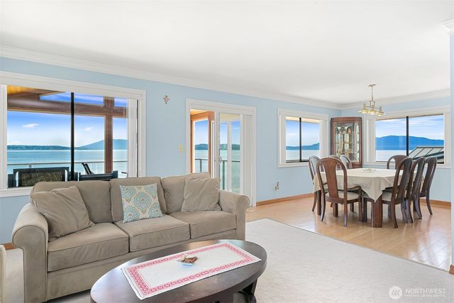 3962 Saltspring Drive, Ferndale, WA 98248