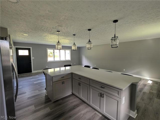 3246 E Waterloo Road, Akron, OH 44312