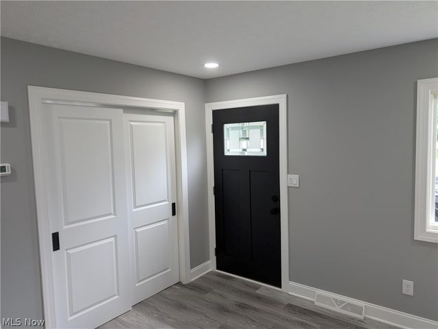 3246 E Waterloo Road, Akron, OH 44312