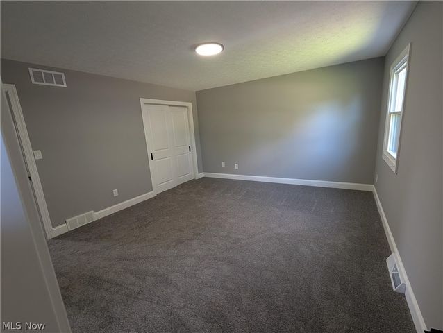 3246 E Waterloo Road, Akron, OH 44312