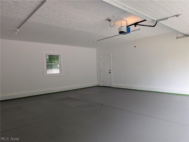 3246 E Waterloo Road, Akron, OH 44312