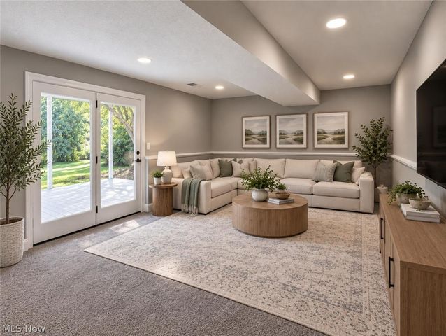 3246 E Waterloo Road, Akron, OH 44312