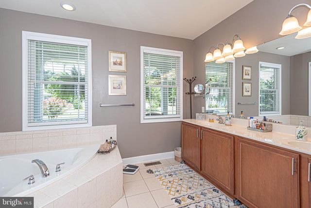 11752 MAID AT ARMS LN, Berlin, MD 21811