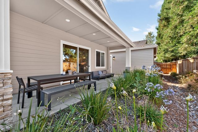 3320 Water Well Pl, Loomis, CA 95650