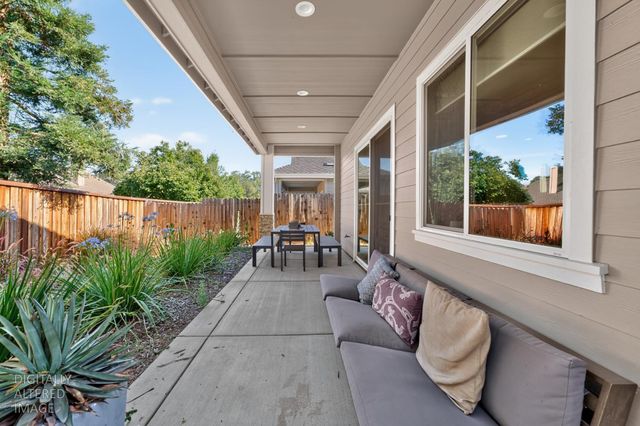3320 Water Well Pl, Loomis, CA 95650